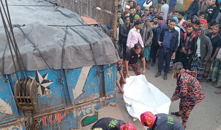 ট্রাক-অটোরিকশা সংঘর্ষে নিহত ৩